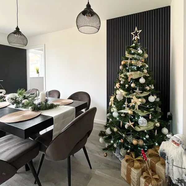 decorar recibidor con árbol de Navidad