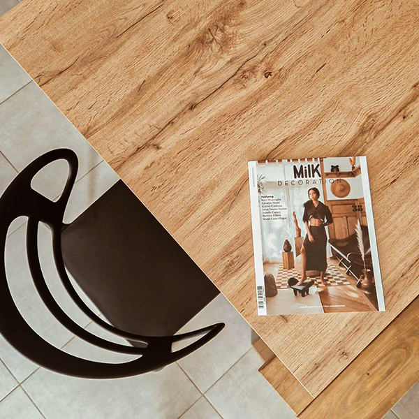 combinar sillas y mesa de madera