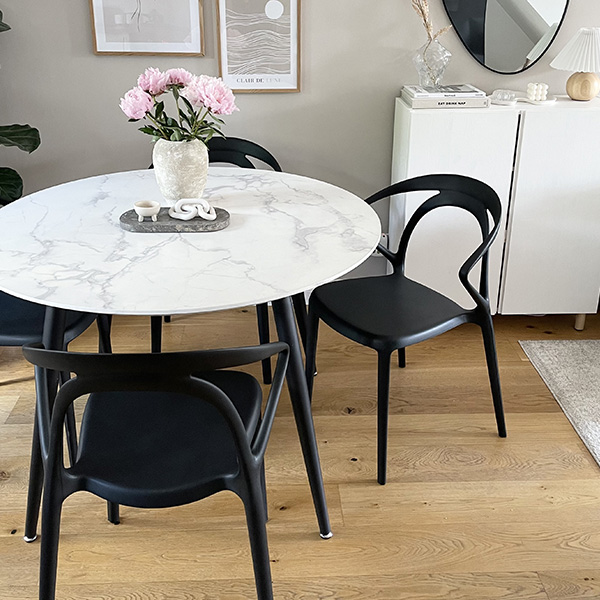 sillas olivia negras