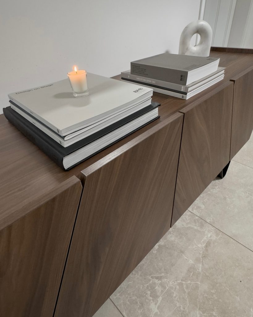 consolle noce canaletto